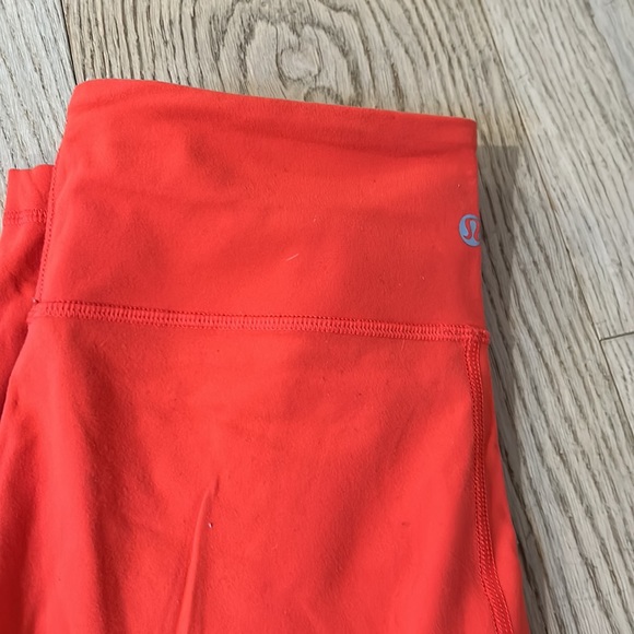 Lulu lemon red workout pants, cropped - Picture 2 of 2